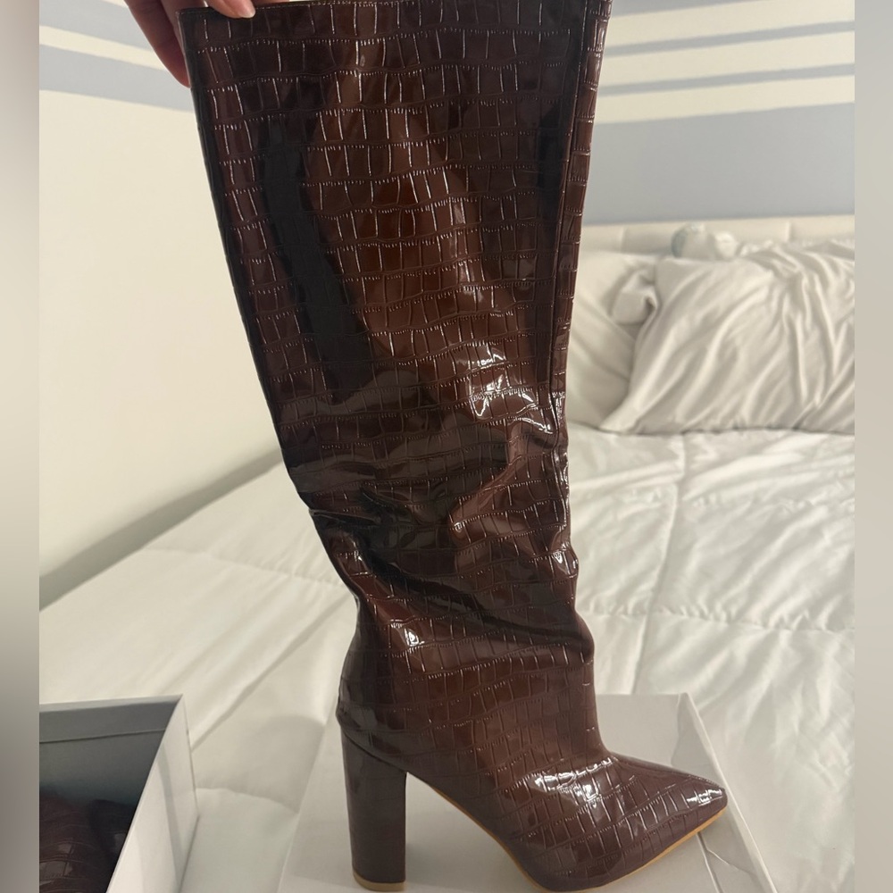 Elegant Brown Croc-Embossed Knee-High Boots